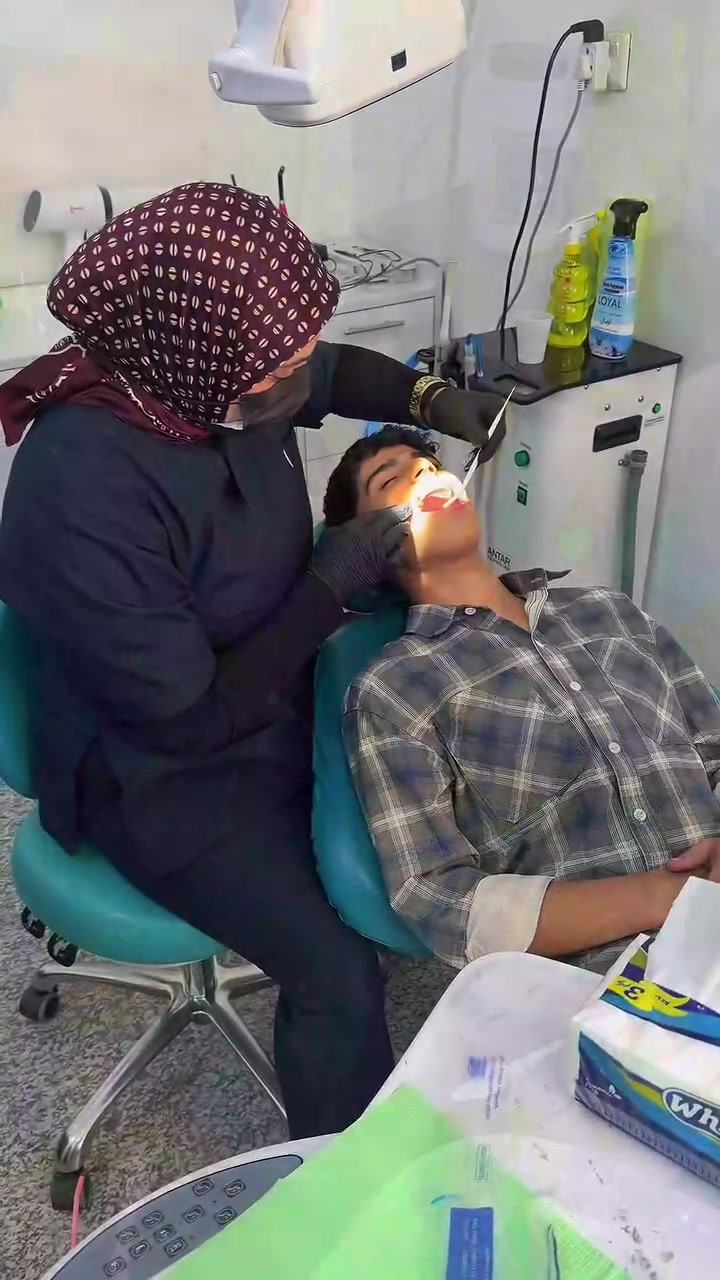 #✨ تعاون مشترك بين معهد النخبة / الشعلة وعيادة بيرد ✨

فحص وتوجيه بالعناية بصحة الأسنان والصحة العامة
سعدنا بتواجد الكادر والطلاب ويانا 🤍

وانتظرونا بالوجبة الثانية قريباً 🌟
نسأل الله التوفيق والنجاح للجميع


**إذا كنت صاحب هذا الإعلان وتريد حذفه لأي سبب، رجاءا أرسل رسالة إلى الدعم الفني**