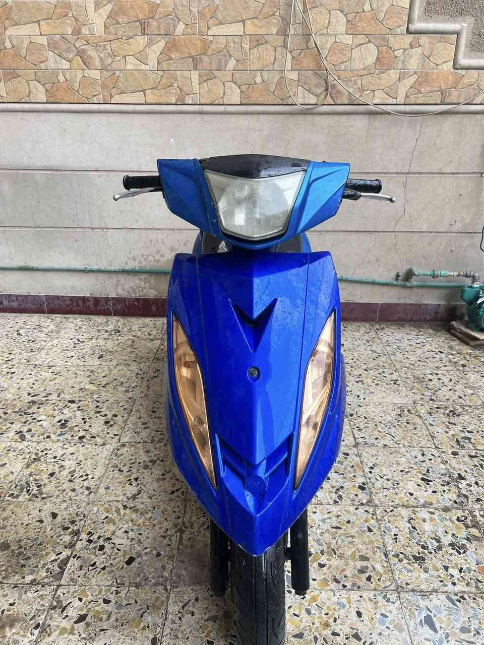 جيتي ار دراجه كامله اي نقص مابيها مكينه بلاديه كفراتها بلاديه شلعه معدل كهربائيات كلها شغاله اوراق كامله مابيها نقص سعر ٦٠٠بيها مجال كلش قليل مكلف بنشر صاحب دراجه ***********مكانها بغداد الشعله
