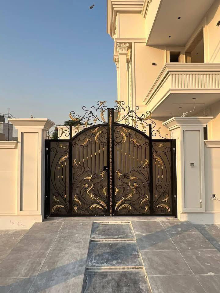 بالتقسيط ونقد معمل أبو مومن يقدم اليكم أنواع ابواب قاص يوجد لدينا انواع أعمال حدادة عنوان كركوك رقم موبايل ***********
