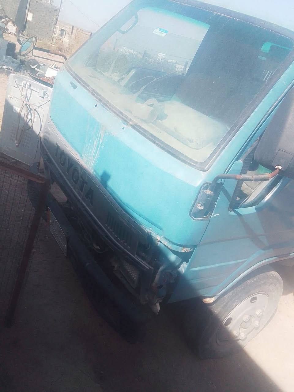 سلام عليكم كنتراللبيع تيوته قلاب موديل 93
مكان بغداد المعامل 
سعر27 وبيه مجال.
***********
