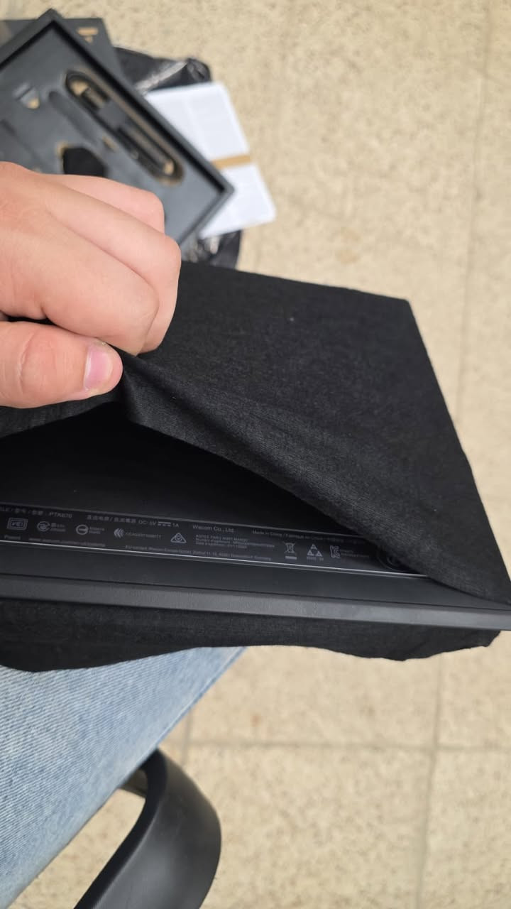 Wacom Intuos Pro Medium Bluetoothاوبن بوكس فقط فتحتة شفتة جديد كل غراضة ويا بدون اي نقص السعر 200 الف Wacom Intuos Pro Medium Bluetoothاوبن بوكس فقط فتحتة شفتة جديد كل غراضة ويا بدون اي نقص السعر 200 الف

0774 020 7480
