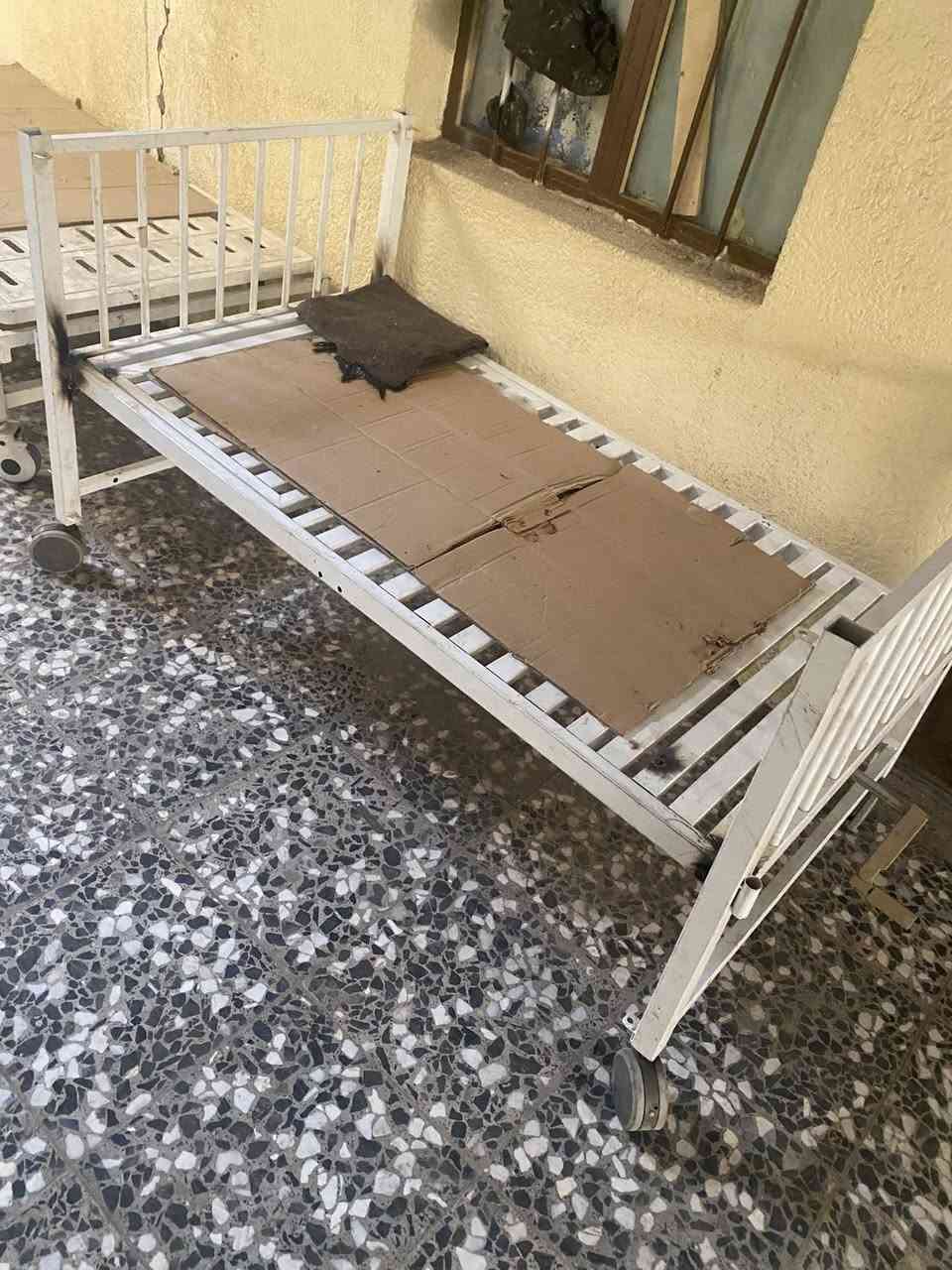 توفرت وجبه جديده من اجهزه طبيه ومختبريه واجهزه العلاج الطبيعي جديد ومستخدم وكذالك يوجد اثاث طبي لتواصل على واتساب ***********
