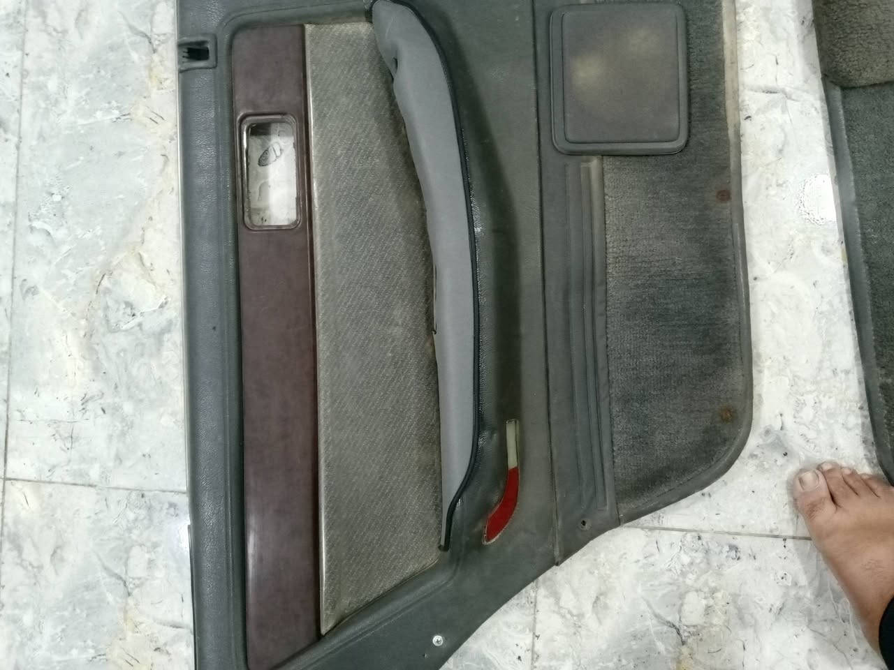 من رخصت صاحب الاكروب المحترم ابطاين بونتيشا معمرات درجه اولا السعر 150للتواصل *********** اخوكم الزبيدي
