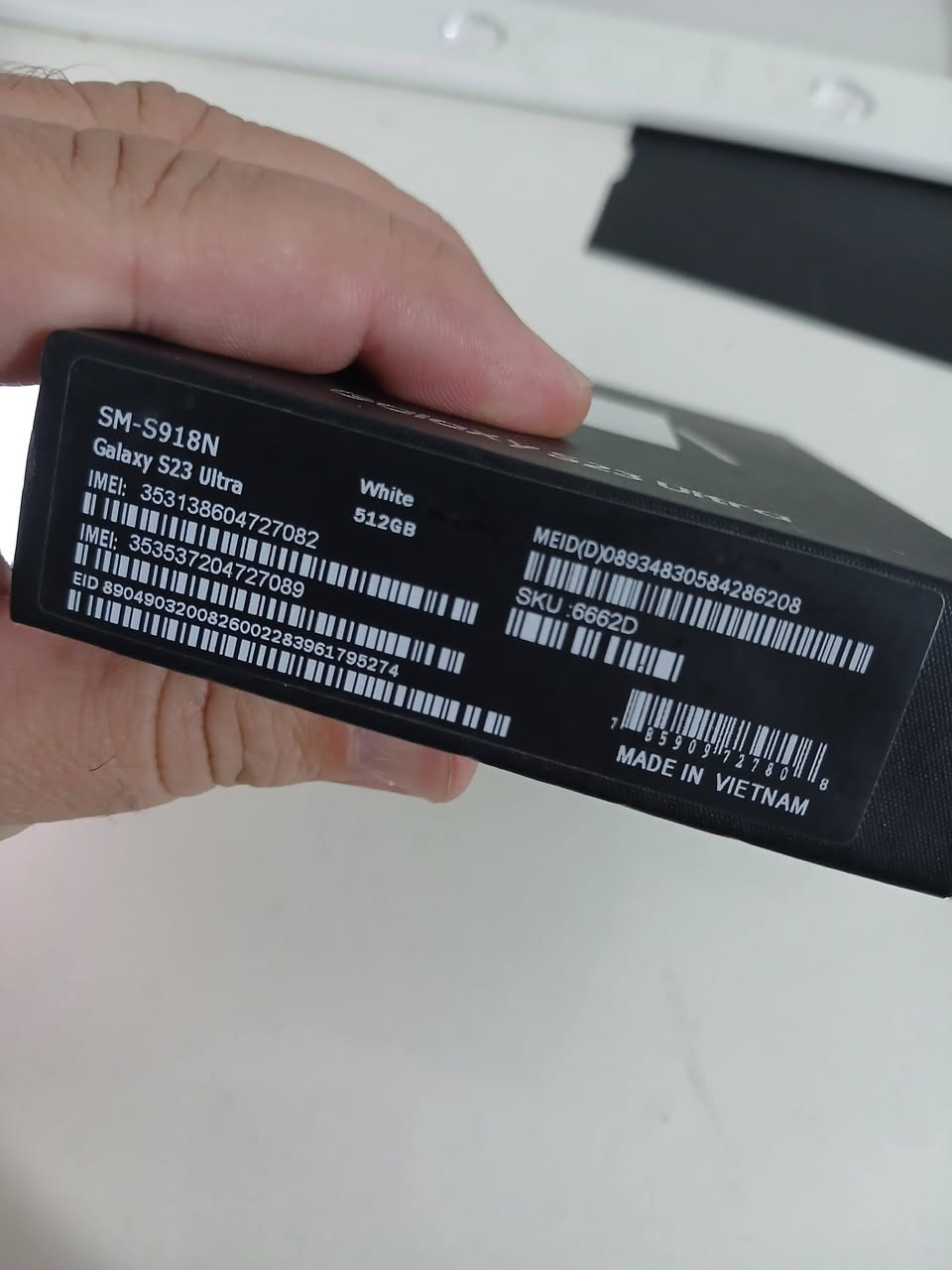توفر من جديد 
S23 ultra 
512 
كامل ملحقات كارتون مطابقه 
امريكي تك خط/اضافه esim بطاقة الكترونيه
فطور بل كلاس كلش خفيفه 
ومماثرات على اي شي 
كل شغال شرط الضمان 
السعر ٦٥٠ الف 
بغداد الكرخ 
***********
يوجد توصيل 
*ليكلي ورايه تبديل شاشه. عوفه مايفيدك لان تلفون كلشي مابي لاضارب لون ولاواكف اللمس
