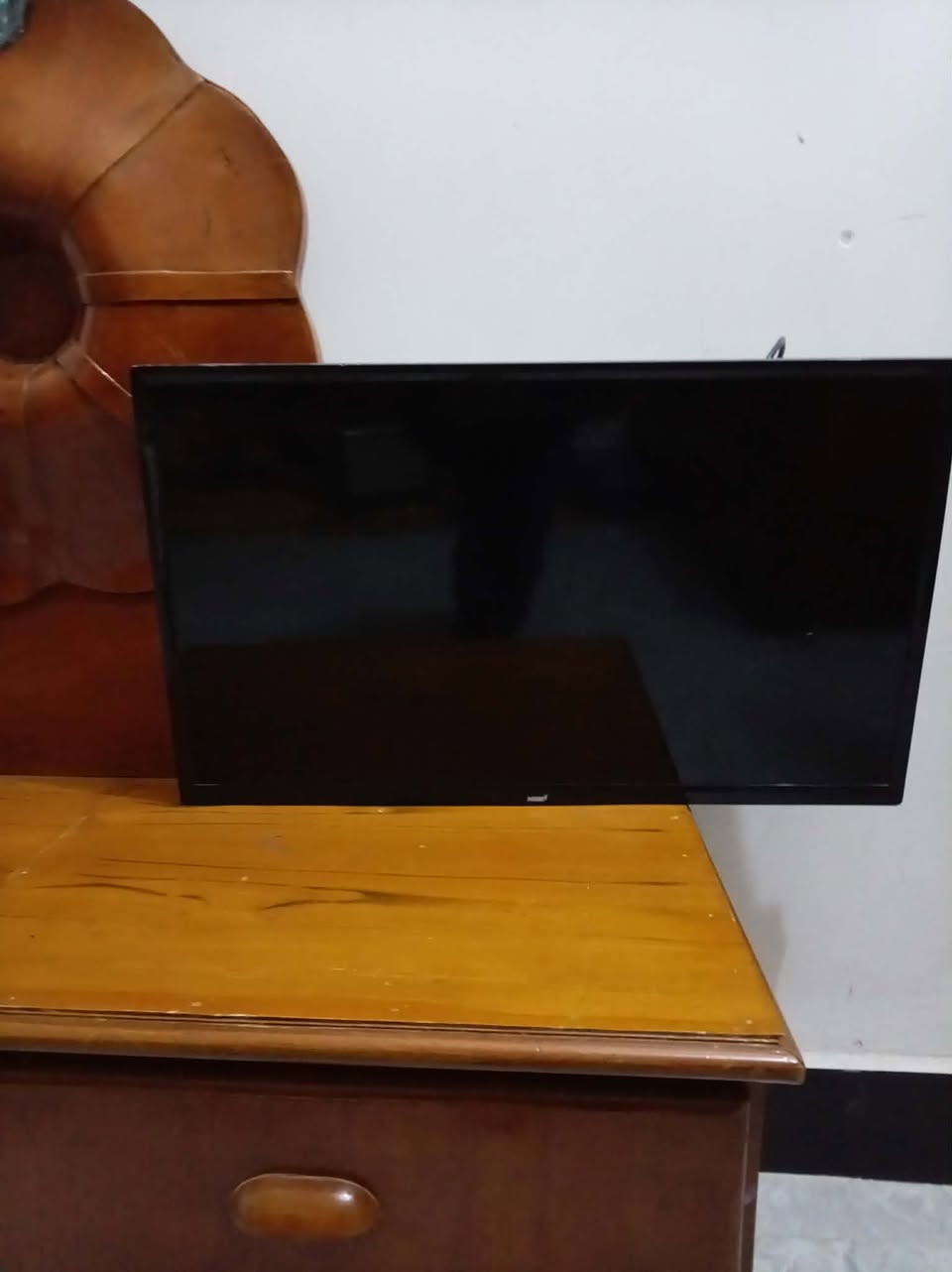 سلام عليكم 

مولد 10امبير جديد لك سعر 300وبي مجال 

بلازمه حجم 32.  سعر 120وبيهه مجال 

. سبلت طن ونص نقص غاز فقط سعر 320وبي مجال 
المكان النساف البعلوان 
... اي استفسار اتصل عل رقم 👇👇
***********
