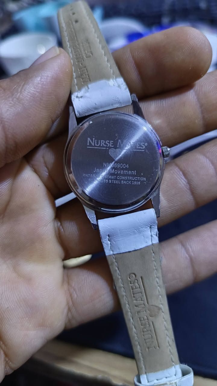 متوفر ساعات نسائيه ماركة
4 قطع ثنين منهن ياباني
قيمهن وبالعافيه
***********
