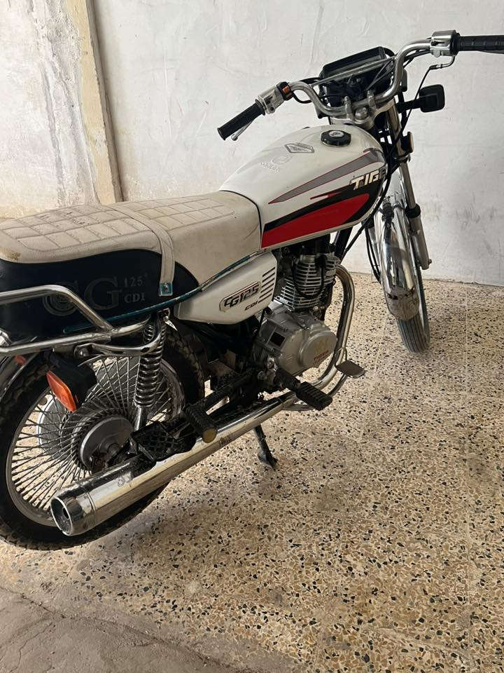 لبيع تايكر 2020نضيف
محرك شرط جيب فيتر وياك 
منفيس موجود اصلي 
مكاني موصل ايسر 

‭٠٧٥١ ١٢٩ ٦١٠٤‬
