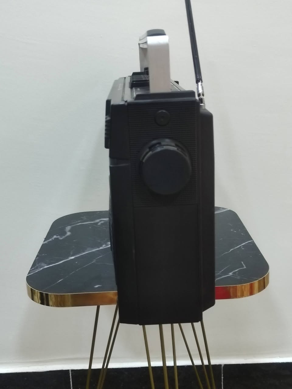 سلام عليكم مسجل راديو ساينيو ياباني للبيع نضافه 95%الرديو اف ام الشرح داخل الفيدو يوجد توصيل لجميع المحافظات واتساب ***********
