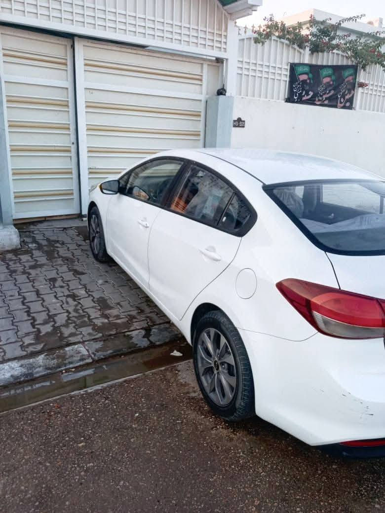 السلام عليكم سيراتو 17 كفاله من الصبغ والتبديل والضربه فقط بارد بسيط اخوان مكينه كير كفاله
ويل كب السياره مثبت سرعه كامره خلفيه مانع انزلاق اشاري بالمري 
محرك 1600 رقم اربيل تريد تحويل تريد وكاله السياره 
مكان السياره النجف الاشرف 
***********
السعر 137
