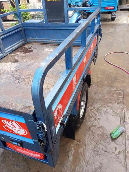 ستوته 2018 ارواق اصوليه جدد السعر 1550 وبيه مجال قليل مكان كوت مركز الاتصال ع الرقم ***********
