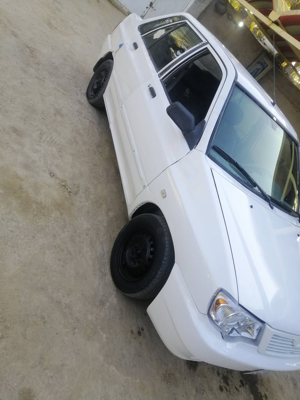 سلام عليكم سايبا مديل 2012 رقم بغداد انكليزي سنويه ل30 مكينه كير حداديه تخم تاير جديد السياره مال جناي المكان كربلاء الرقم *********** وسعر 30
