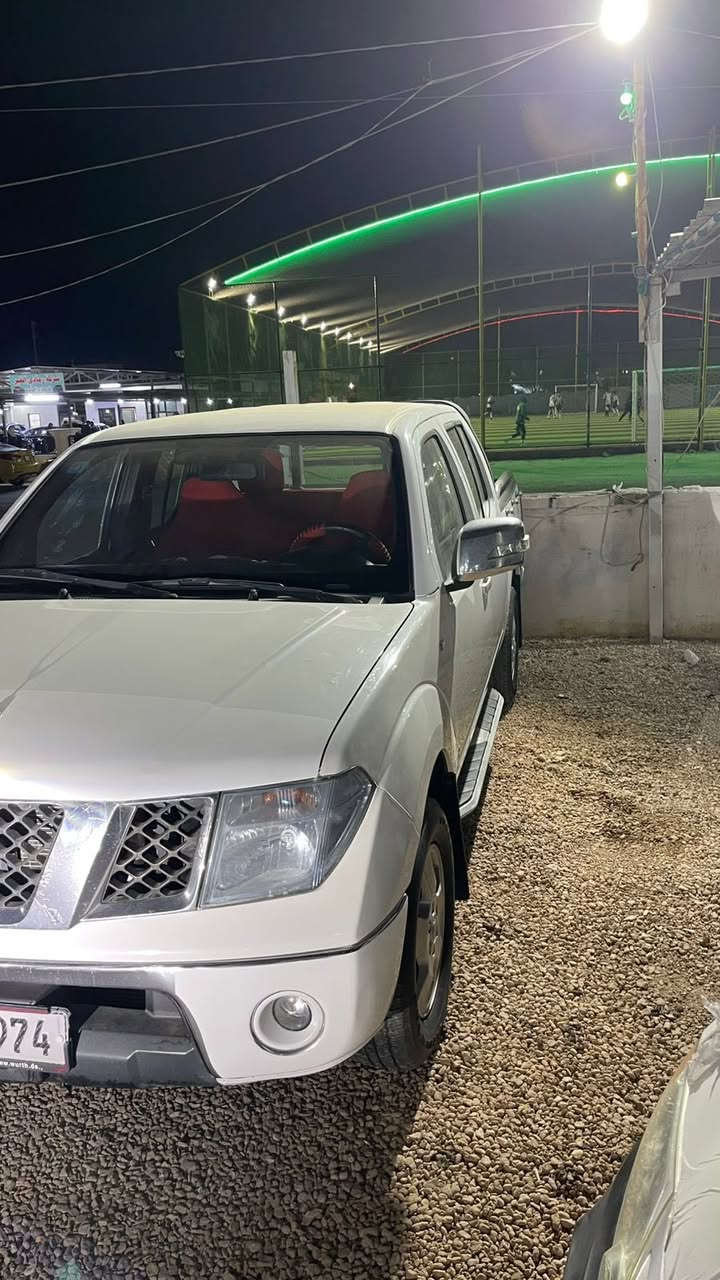 السلام عليكم 
نيفاره للبيع موديل 2008 
بيها راس الجاملغ فقط حك اصبعين 
السعر : 90$ وبيها مجال 
العنوان : الرمادي 📍
للأستفسار : ***********
