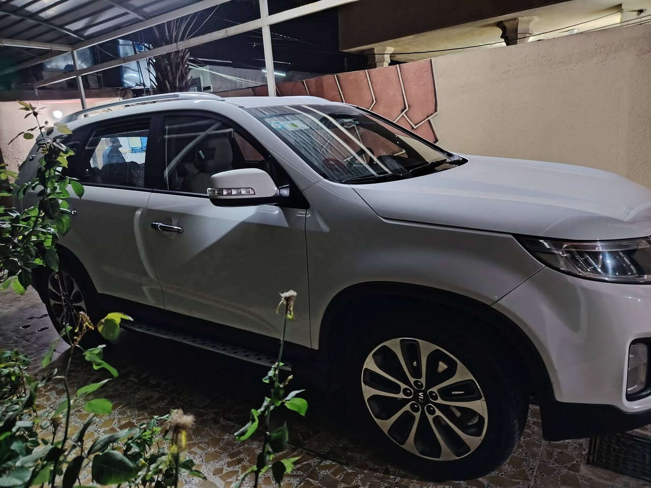 السلام عليكم ورحمة الله وبركاته
سياره سورنتو ٢٠١٣ الشكل الجديد للبيع المحرك اربعه سرندر ٢٤٠٠ GDI رقم بغداد سبعه راكب ثلاث قطع تبريد اللون ابيض خليجي مري شفط حساسات خلفية بصمة بوب وبصمة تشغيل ويل ١٩ نيكل كروم يدات نيكل مكفولة كير ومحرك بفضل الله تحكم استيرن شاشة HD نظام تشغيل عادي وكذلك ايكو وهناك مميزات أخرى مانع انزلاق وأمور أخرى. السنوية بأسمي سارية المفعول ماشية ١٢٦ الف حقيقي الراغب بالشراء مكاني فلوجة
الاتصال على الرقم ***********
