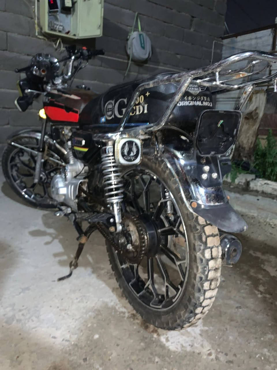 ايرانية سونك للبيع موديل 24 دراجة نضيفة خير من الله تجي واتشوفها بعينك السعر 650 بيها مجال للشراي
*********** مكاني بغداد حي البنوك
