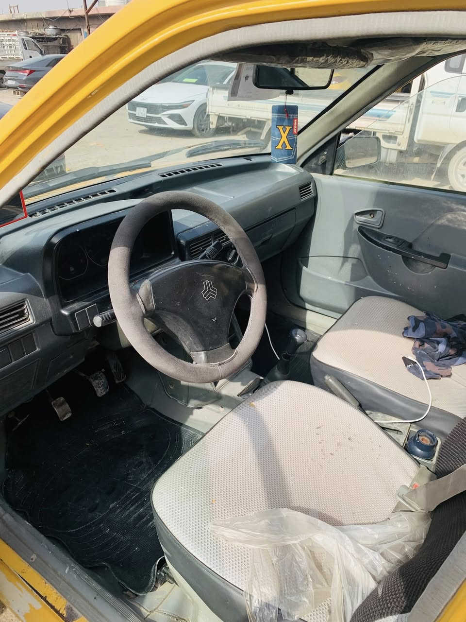 سلام عليكم سايبه موديل 2011رقم بغداد مصفره سياره مال بيت تحويل مكاني بغداد جسر دياله الجديد سايد الواحد سعر 27وبيهه مجال ***********
