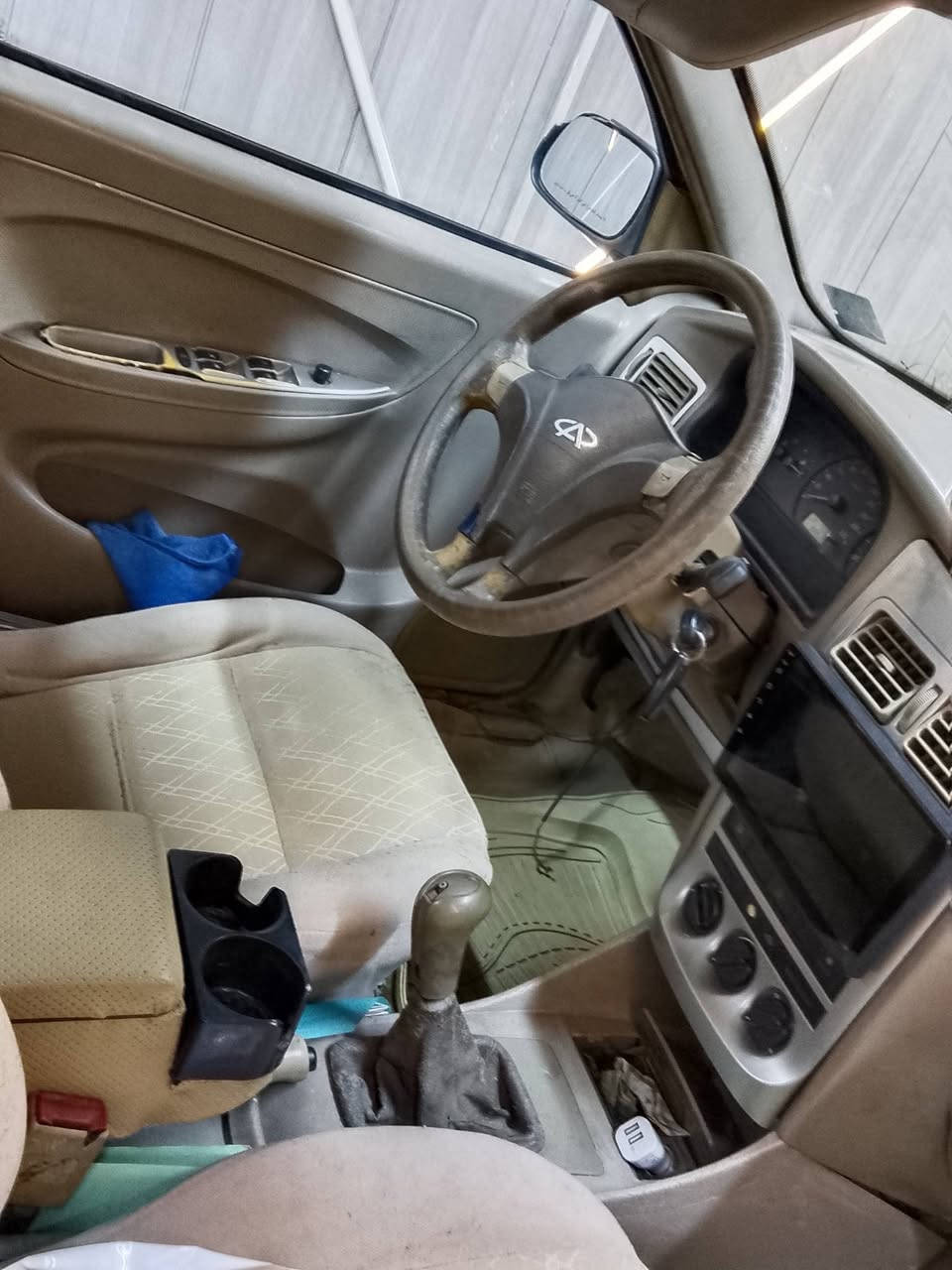 سلام عليكم شيري كوين 2011 سياره جاهزه كير مكينه صدر امامي خلفي تخم تاير تبريد تتدفه كهربائيات كلها شغاله لاصبغ ولا ضربه مصفره هيه وغرامات تحويل شرط ثاني يوم غرفتها جديده شاشه سماعات جاهزه من كل النواحي مال خبزه سعر 29  مكاني بغداد حي الجهاد ***********
