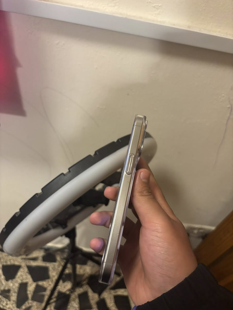 سلام عليكم آيفون ١٥ برو ماكس بطاريه ٩٢ نموذج m ذاكره ٢٥٦ جهاز جدا نظيف ب ٩٥٠ وبي مجال قليل مكاني بغداد يرموك ***********
