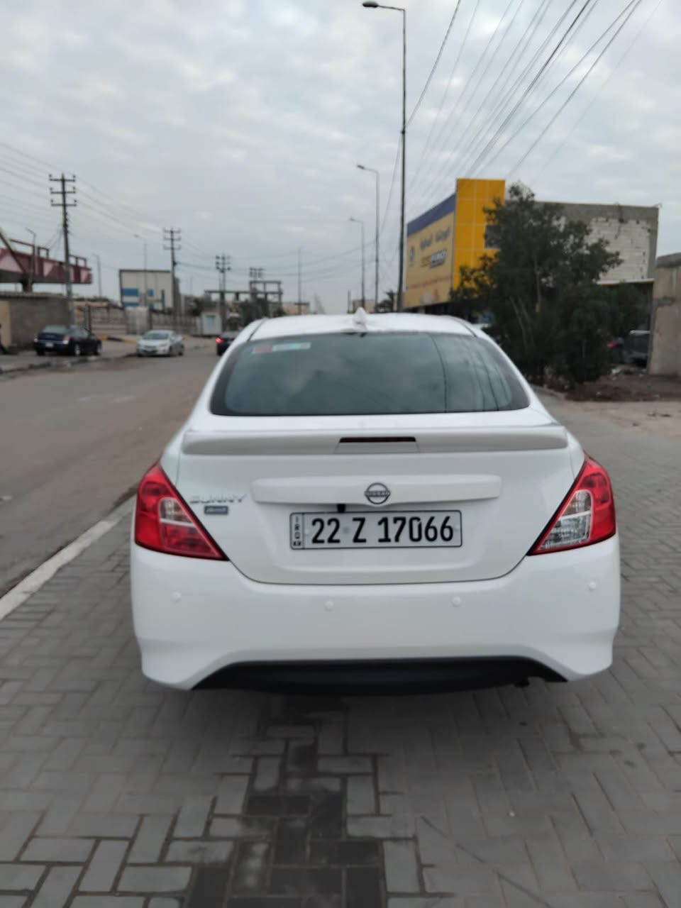 نيسان صني مديل 25 هندي بليته الزركه ماشيه 8 الاف بسم  شركه صادره وكاله ام ضمان شركه السور سياره جديده كفاله  عدا رصعتين بلقماره مكلف بنشر السعر 135 وبيها مجال بسيط *********** البصرة, العراق
