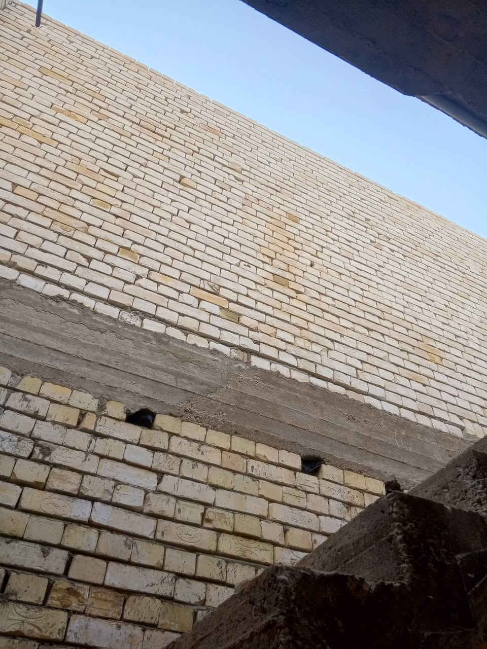 خلفه بناء بغداد الشعله نعمل بأنسب الاسعار شغل درجه اولى ***********
