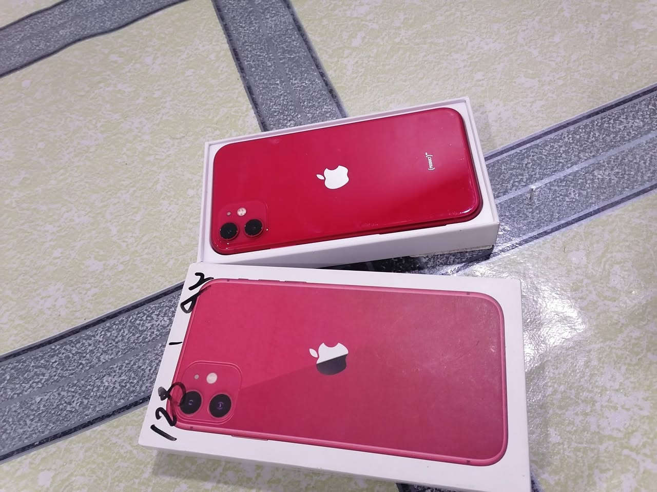 قبل شهر ونص  تقريبا طالع من المحل بطارية 93 وبعده 93 لان استخدام قليل. حتى وصل الضمان موجود 
قطعة مرتبة مكفولة وتسوه ذاكرة 128. سعره 270 وبي مجال. 
توصيل موجود. شراي يجي خاص


**إذا كنت صاحب هذا الإعلان وتريد حذفه لأي سبب، رجاءا أرسل رسالة إلى الدعم الفني**