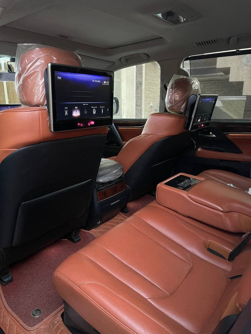 للبيع لكزس LEXUS 
ما شاء الله تبارك الرحمن ❤️
 موديل 2018
بريم 
ماشية 98 الف كيلو
السيارة مكفولة من الضربة والصبغ 
رقم بغداد
سعر السيارة 62 الف دولار وبيه مجال 
مكان السيارة الجادرية 
للاتصال ***********
