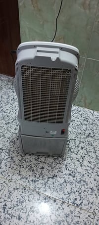 مبرده شحن شركة بوردو الشكل الجديد استخدام يومين فقط اشتريتهه للسياره و...