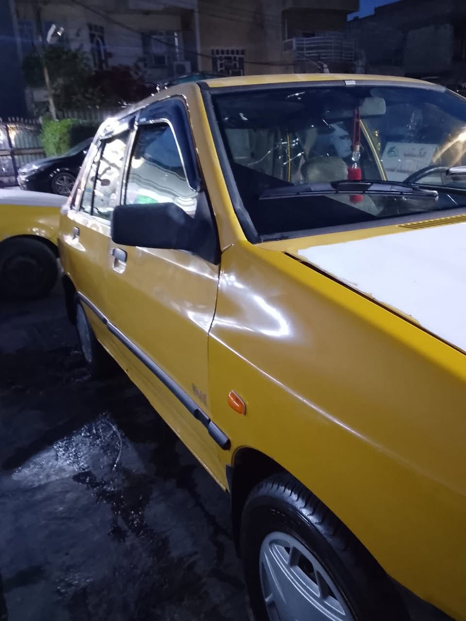 سلام عليكم سايبة 2011 عضم كير مكينة حدايدة تخم تاير كاملة شواصي نضاف السعر 25 مكانة دورة ***********
