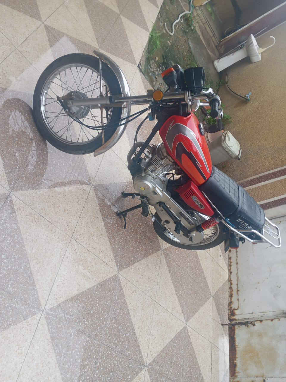 نامه متياز  موديل 26
اوراق  
 وشعله  فول
تجي تفحص يله تشتري 
العنوان حله ابو غرق
السعر 600 وبيه مجال قليل
الرقم  ***********
