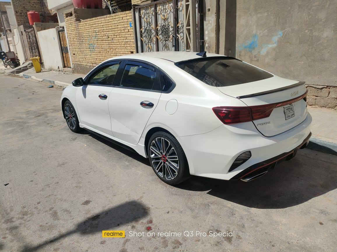 كيا فورتي جي تي موديل ٢٤ حادث جاملغ امبدل وتكمه تصليح على كد شبر وبيها شخط باب خلف سائق فول موصفات فول عده فتحه سياره رقم بصره حره بسمي سعرها ١٦٢ وبيها مجال قليل مكانها كربلاء ***********
