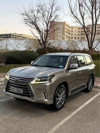 لكزس LX570 • ٢٠١٦ • ٩٦٠٠٠ كم