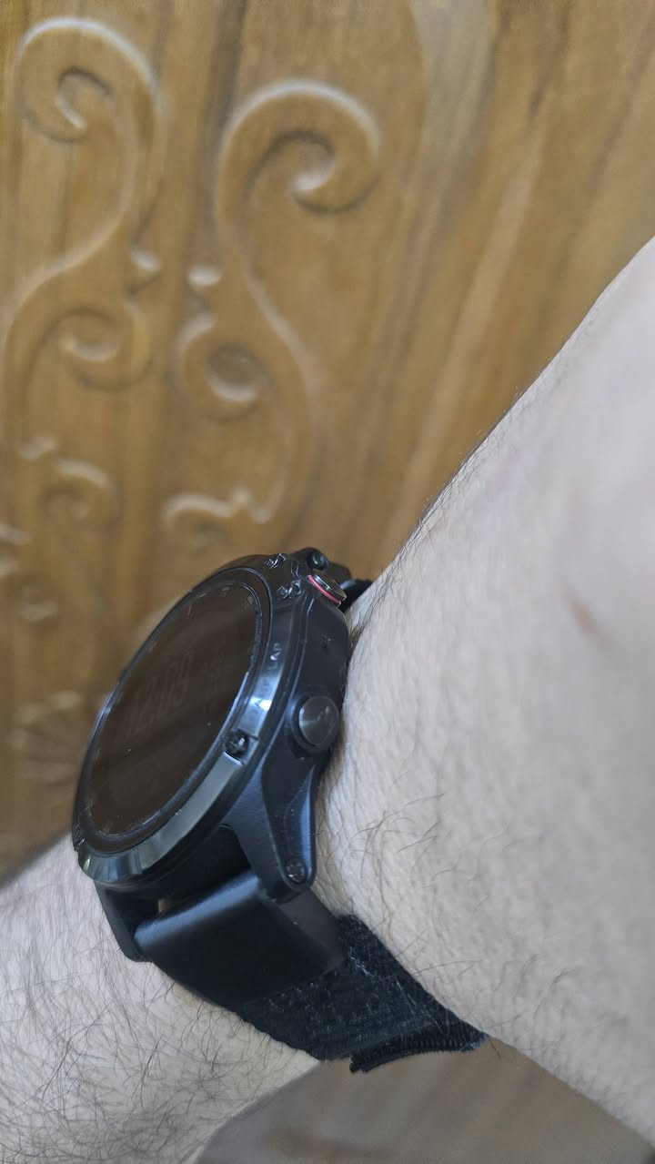 فنكس5xبلس حجم51مع كيبل شحن نظافة كماموضح سير كتان استفسار واتس وخاص ***********
