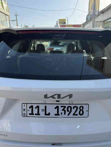 سورنتو فول واحد على واحد  
موديل 2025 
ماشيه ٥الاف او قابل للزياده 
V6 
دبل كامره خلفية 
داتا شو 
كير ماوس 
ويل 20
ثلاث قطع تبريد 
٧راكب 
بونراما
***********
