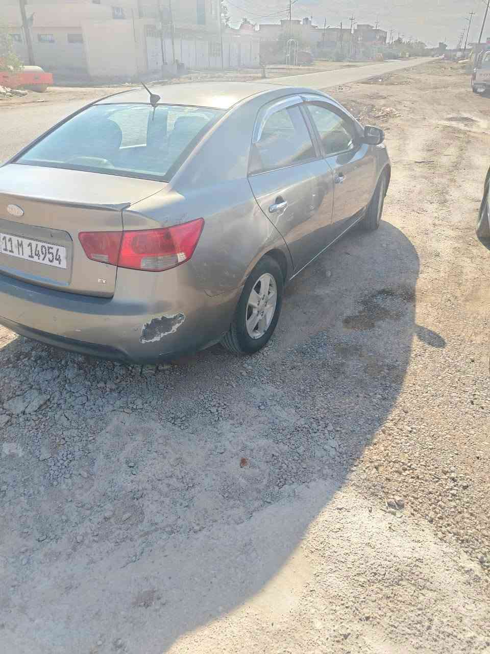 سيراتو 2013 بغداد كفاله بدون صبخ تخم تاير صدر جديد قبل سبوع مبدله امامي خلفي السياره جاهزه اي نقص مابيه السعر 95 وبيها شي بسيط مكان السياره ديالئ جديده الشط رقم ***********
