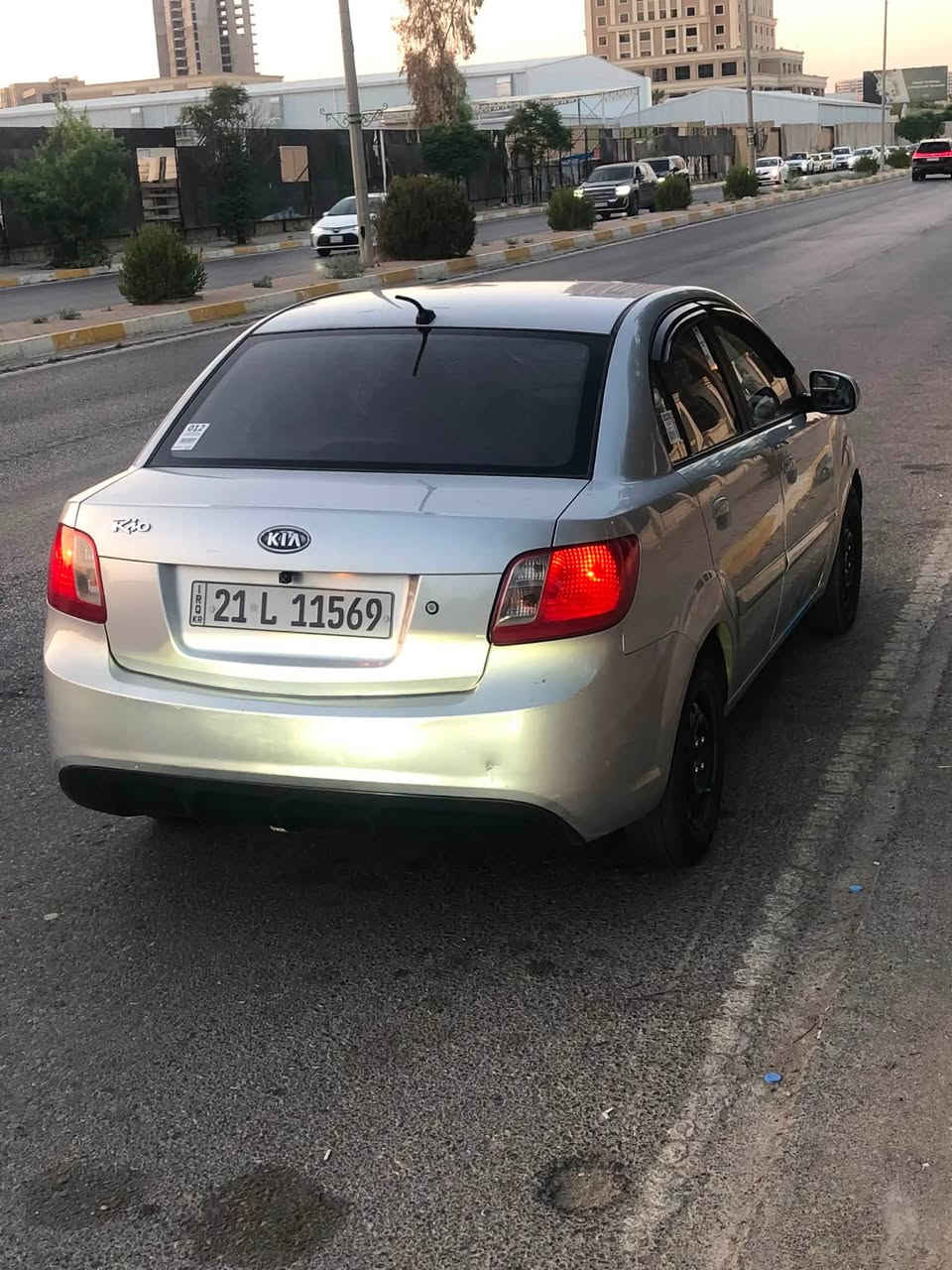 مكلف بالنشر 
تفاصيل يم صاحبها 
***********
كيا ريو خليجي ٢٠١٠ 
بدون ضرر بدون تقحيل 
رقم وهزه + كوبون بانزين 
سعرها ٩٢ 
السونار مع الصور
