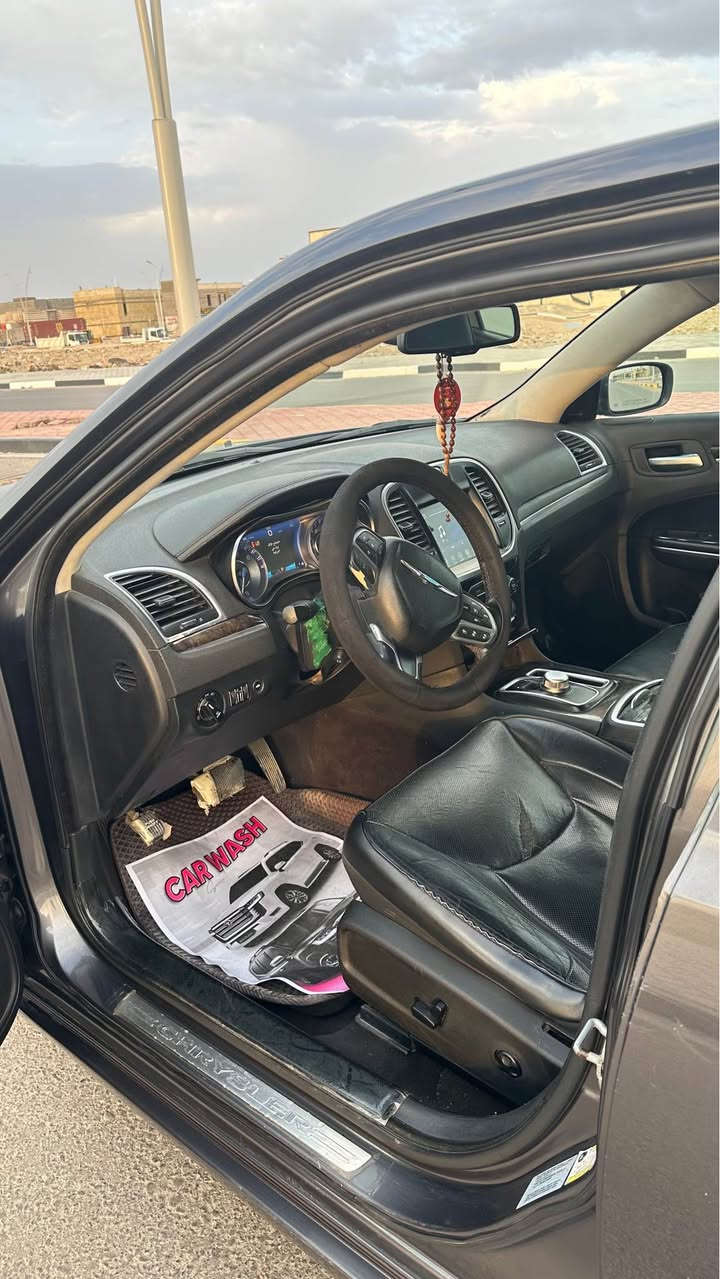 اوباما للبيع موديل ١٧ معلاية ١٨
سنوية بأسمي رقم بغداد
فول مواصفات السيارة للاخير 
رادار امامي وخلفي
نقاط عمياء 
حساس الخروج عن المسار
كشنات جلد تدفئة وتبريد خزن ميموري بالكشن
ستيرن تدفئة 
تو ويل اصل
ويل مكسيكي
تخم تاير جديد
حادث السيارة بابين بجهة اليمين مبدلات فقط بدون صبغ بدون اي شي شواصي لغود تكم كفالة 
محرك وكير كفالة
السعر 180$ وبيها مجال مكان السيارة بصرة - الزبير
غير متواجد على الفيس *********** الزبير, البصرة
