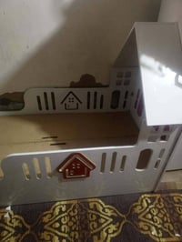 سرير أطفال • نضيفه • فلوجه