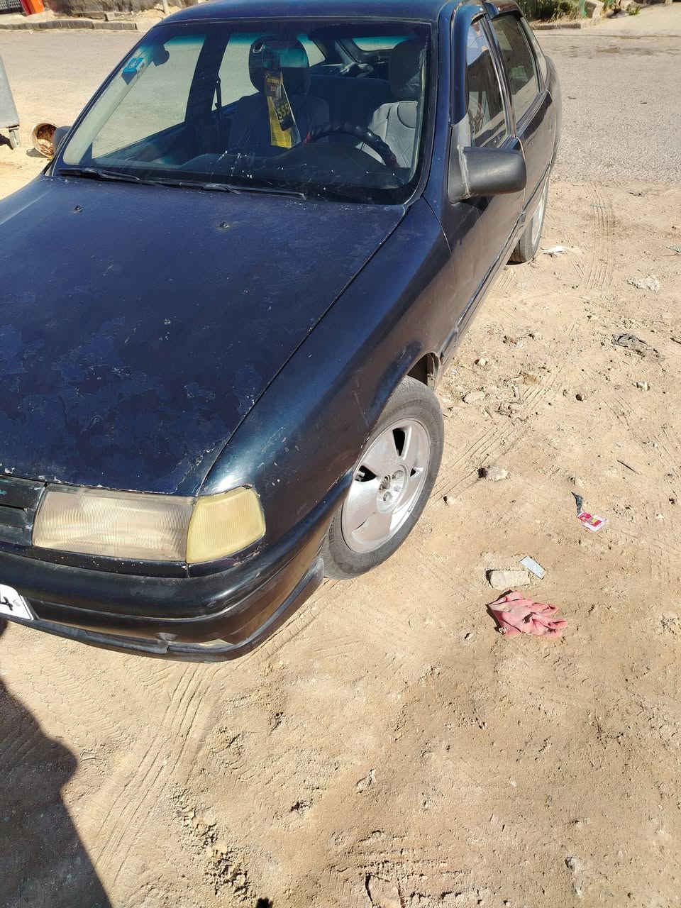 سلام عليكم اخوان اوبل فكترا موديل ٩٠ محرك ٢٠  رقم بغداد دولي بأسمي سيارهه
 جاهزه محرك صدر كير شرط السعر ٣٠
وبيها مجال للشراي رقم الهاتف***********
