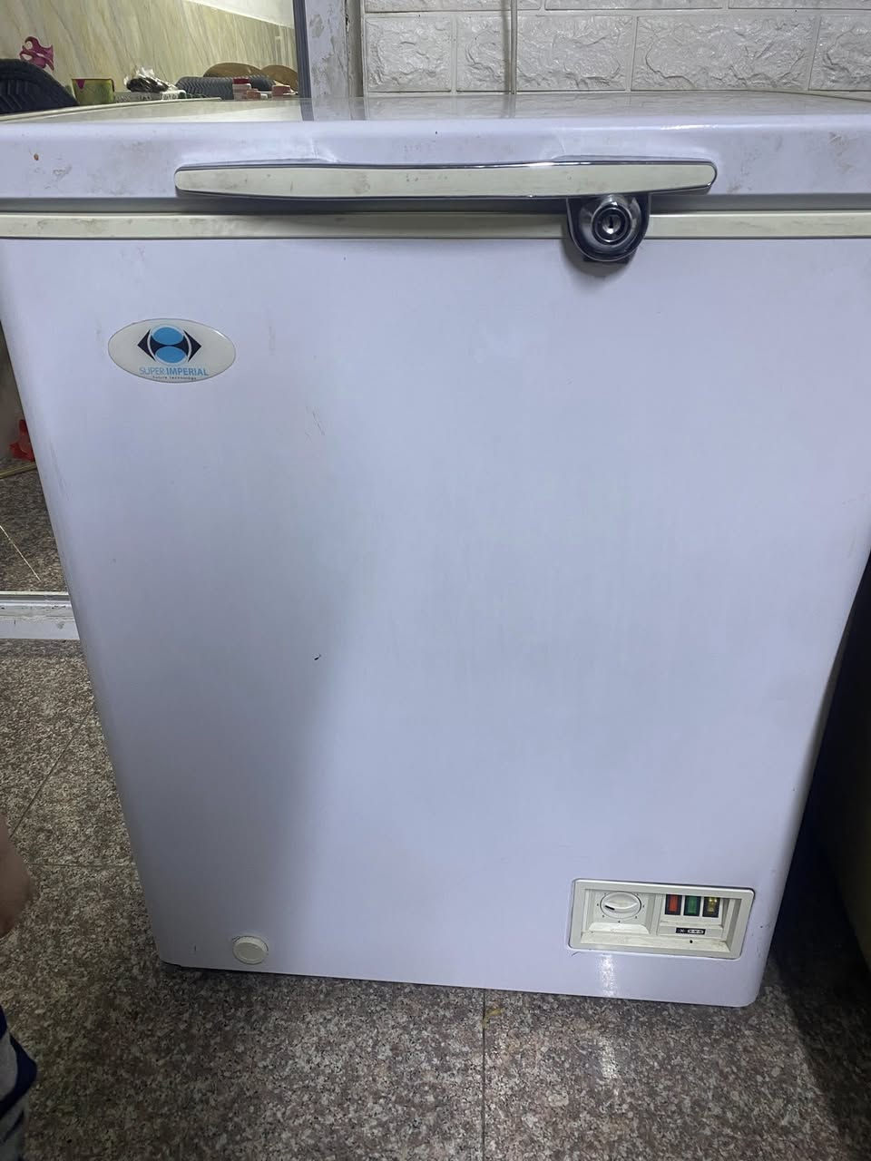 تخم ١٠ مقاعد نظيف جداً
سعر ٣٠٠ الف وبي مجال بسيط نظيف جداً
مجمدة سعره ٢٠٠ الف 
جهاز جري غير مستعمل سعر ٢٠٠
مكنسه كهربائية  حجم كبير ياباني سعر ٢٠٠ استعمال قليل
العنوان كاظمية


**إذا كنت صاحب هذا الإعلان وتريد حذفه لأي سبب، رجاءا أرسل رسالة إلى الدعم الفني**