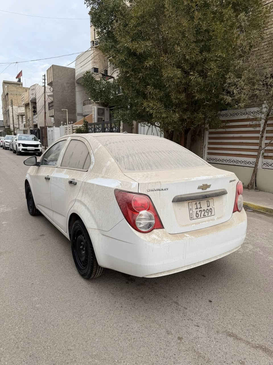 السلام وعليكم شوفر سونك 2012 استلام شركة السيارة ماشية 24 الف كيلو السيارة جديدة جانت مضمومة سبير مانازل مكانهة بغداد حي الاعلام سعرهة 93 ورقة وبيهة مجال 
***********
