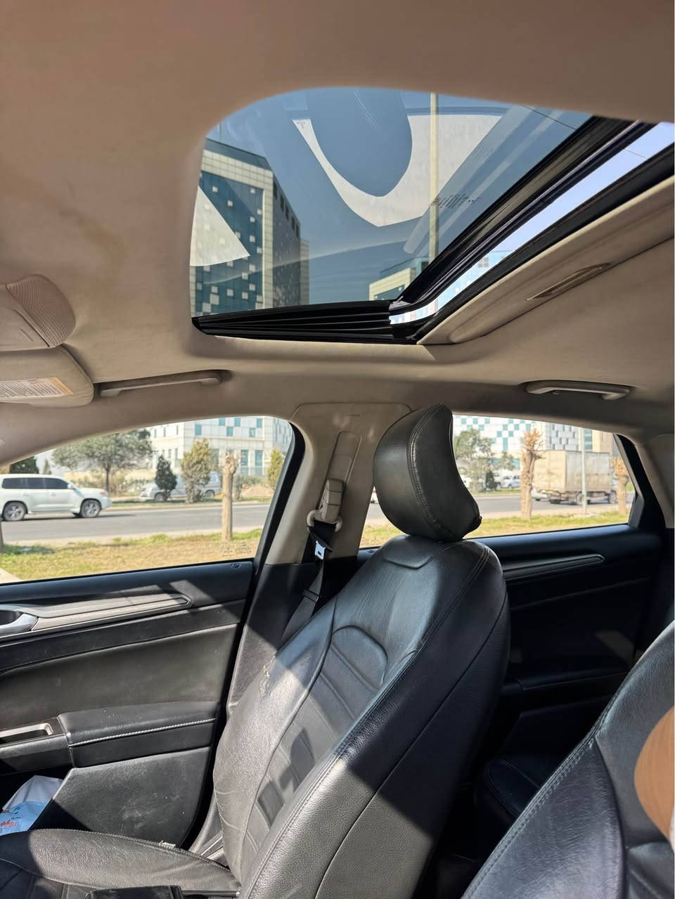 فۆرد ڤیوژن ڕەش
مۆدێل ٢٠١٧ SEL
مەکینە ٢.٥ بێ تۆڕبۆ (مەرغوب)
پێش و پشت کەپس و بێ ئێرباگ
فول فول مواسەفات
سڵاید 
٣ شاشە و کارپلەی
١٢ سەماعە
تەبرید مەرکەزی
گێر ماوس
بەسمە
برێک کارەبای و بەسمە،
کوشن جلد و کارەبای
حاسە و کامێرا
تەحدید سورعە
گێڕ و مەکینە بەشەرت نەکراوەتەوە
سەیارەیەکی پاک و بێ مەسرەف و یەک دەست بووە،
١٠٠ مایەل ڕۆشتووە، ٢ پارچە بۆیاخە
چەمەلەغ و درگای پشت سایەق أربيل, العراق


**إذا كنت صاحب هذا الإعلان وتريد حذفه لأي سبب، رجاءا أرسل رسالة إلى الدعم الفني**