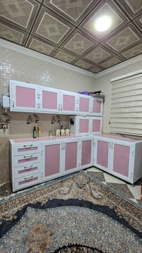 دولاب عرض • خشب أصلي • ١٫٧٠×٣٫٥٠م