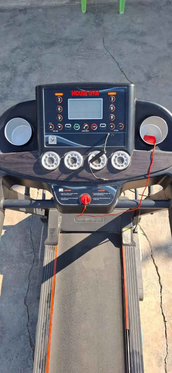 جهاز جري نضيف شغال كامل سماعات شغالات مع الملحقات وادوات قاعه حديد السعر ٥٥٠ الف
للأستفسار اتصل *********** سامراء, صلاح الدين
