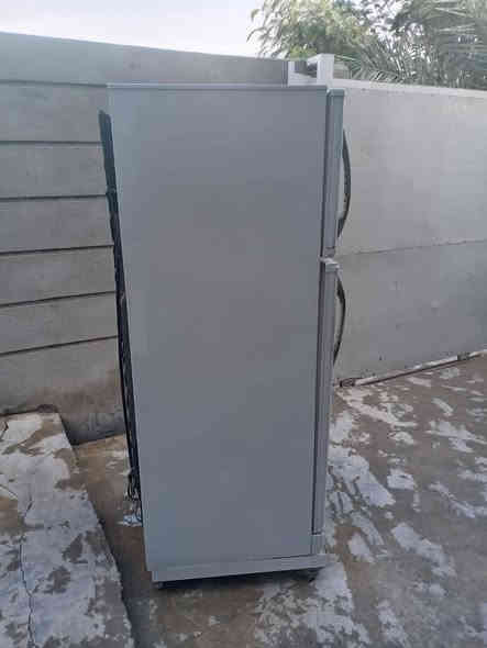 السلام عليكم..ثلاجه للبيع شغاله عنوان خانقين سبعه نيسان...مكلللف بالنشر لاتصال عل رقم صاحب ثلاجه..***********
