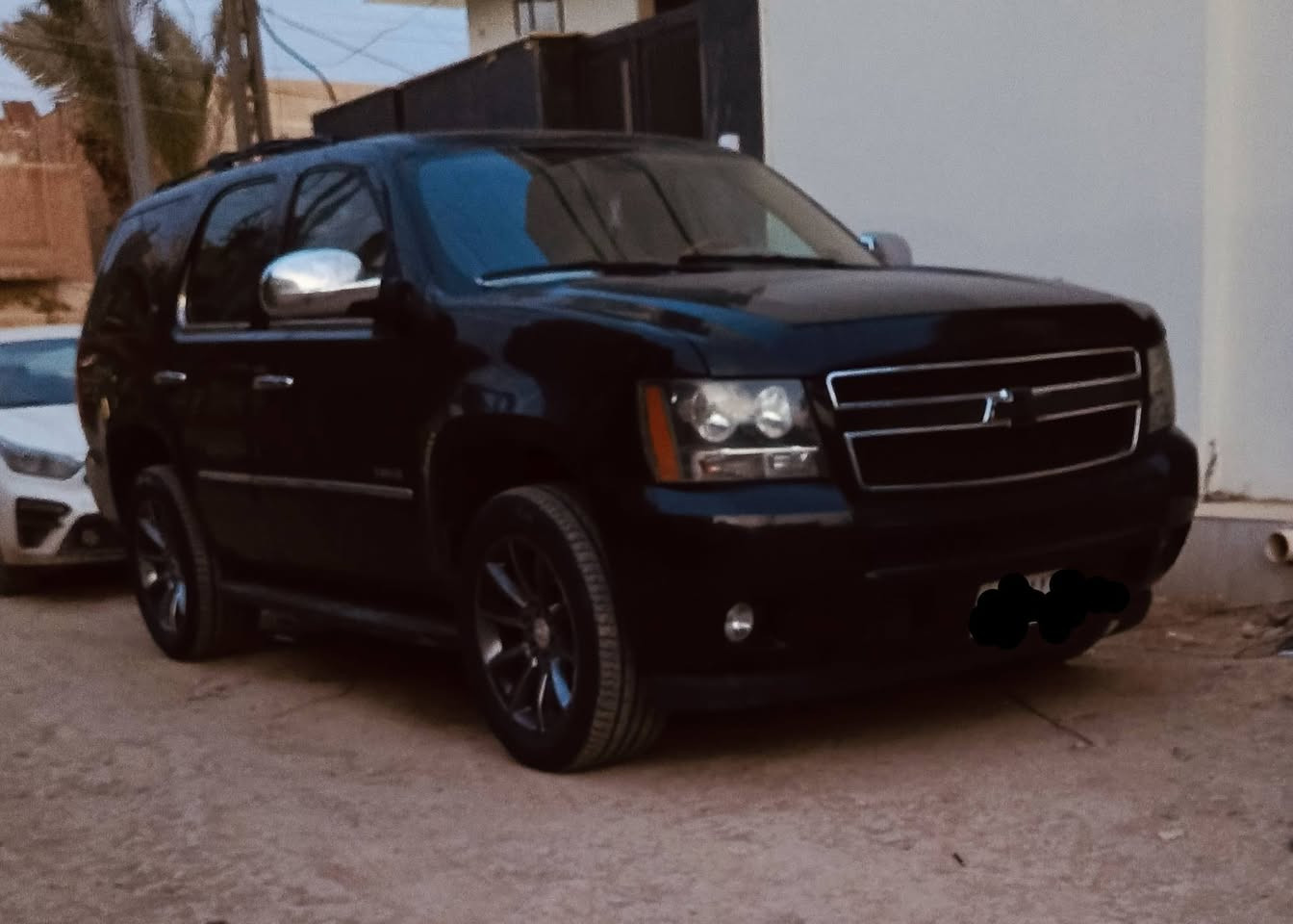 تاهو خليجي 2009 LTرقم بغداد اسود سنوية باسمي جديدة رقم انكلش بيها صبغ بنيد جمالية بدون معجون جراد ربع جاملغ امامي وجاملغ والي جوة الربع الاخير بالبيبان كفالة من الحادث و ميكنة وكير وحدادية جدد تخم تاير .  مطلوب مراوس تاهو من خليجي او امريكي 16 الى 20 اسود بغداد ونشوف شكد الفرق ونتفق 
*********** وات ساب
