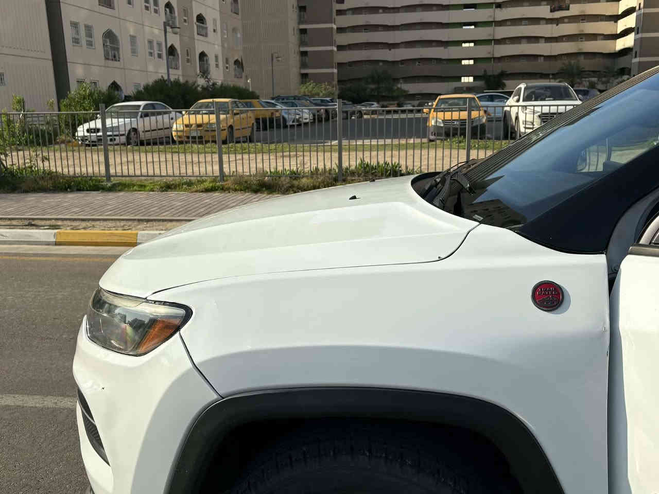 السلام عليكم
سيارة للبيع
جيب كومباس فئة Trailhawk
الموديل: 2022
الحالة: صور الحادث موجودة
سونار: موجود
رقم بغداد
المكان: مجمع بسماية
السعر 175 وبيها مجال 
للاستفسار التواصل خاص
***********
