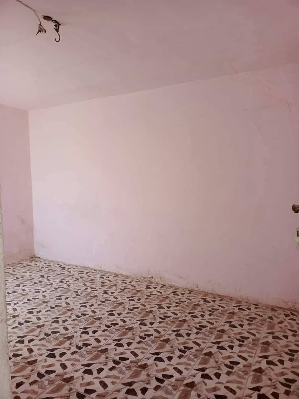 49
بيت للايجار  (50 متر) حي ميسان شارع الجامع القرب السوق
سعر الايجار300 الف  
يحتوي على طابقين
الطابق الاول 
غرفه  مطبخ   صاله  صحيات
الطابق الثاني 
غرفه.   صاله    وبيتونه
ـــــــــــــــــــــــــــــــــــــــــــــــــــــــ 
دار بنضافه 80بال،100


**إذا كنت صاحب هذا الإعلان وتريد حذفه لأي سبب، رجاءا أرسل رسالة إلى الدعم الفني**