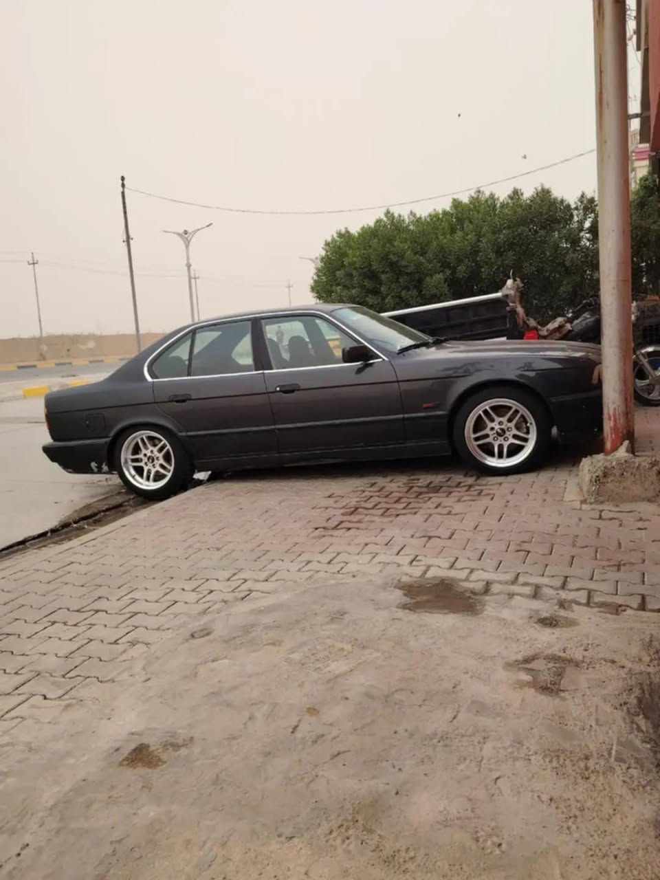 السلام عليكم BMW 525 Ai
كير عادي 

صدر جديد 

ويل M جديد 

طخم تاير جديد شرط 

تبريد ادامه عامه 

ابلكات ومجاول ونوزلات وفيت بم كله شرط 

رقم كركوك 

بطاقه بانزين بيها 

باتري جديد قبل سبوع شاده 

غرفتها 90 ب 100 

سنتر لوك 

سلايت 3 طكات 

كير ومحرك وأكسل بالشرط 

منضومه لايت زنون شرط نهار 

 

مكاني كركوك عمل الشعبي 

*********** بي واتساب 

سعر 65 وبي مجال
