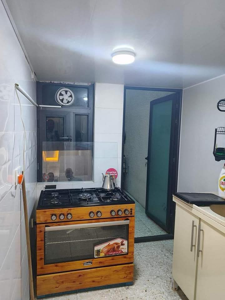 عرض مميز
دار للبيع     في منطقة ال58  كركوك طابو مقابيل دوميز  

______________________________________________

او للمروس بمجمع مدينتي او روان ستي 

مساحة 200 فول مغربي و نظام دكت الارض كاشي معمل كركوك كهربائيات كله شركة شنايدر وحه البيت رمل ابيض و اسمنت ابيض وجه فله 

______________________________________________

بناء حديث ٢٠٢٣

______________________________________________

يتكون الدار 👇👇 طابقين

______________________________________________

5غرف نوم  _استقبال __مطبخ حار بارد ___ هول2__ كراج __حديقه صحيات عدد٣

السعر ٢٠٠مليون

للتواصل 

***********

_____________________________
