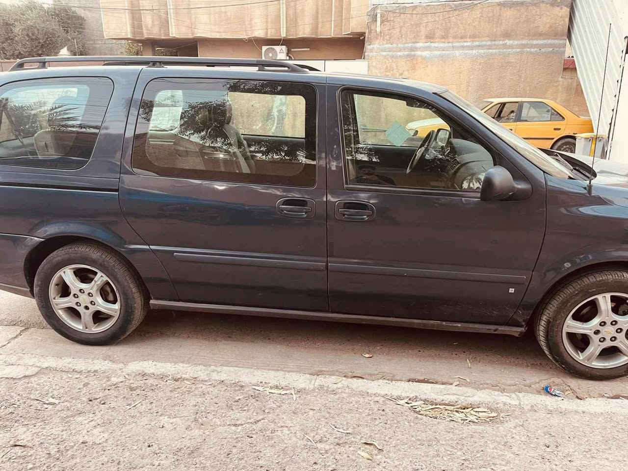 شوفرليت بلاندر ٢٠٠٨ 
بغداد إنكليزي تحويل بيهاحادث امام و تصليح بشاصي منظومة غاز ٦٠ لتر تخم تاير صدر خلفي امامي جديد تبريد كامل بس شحن غاز سعر ٥٥ و بيها مجال للاستفسار عنوان صلاح الدين قضاء بلد
***********
