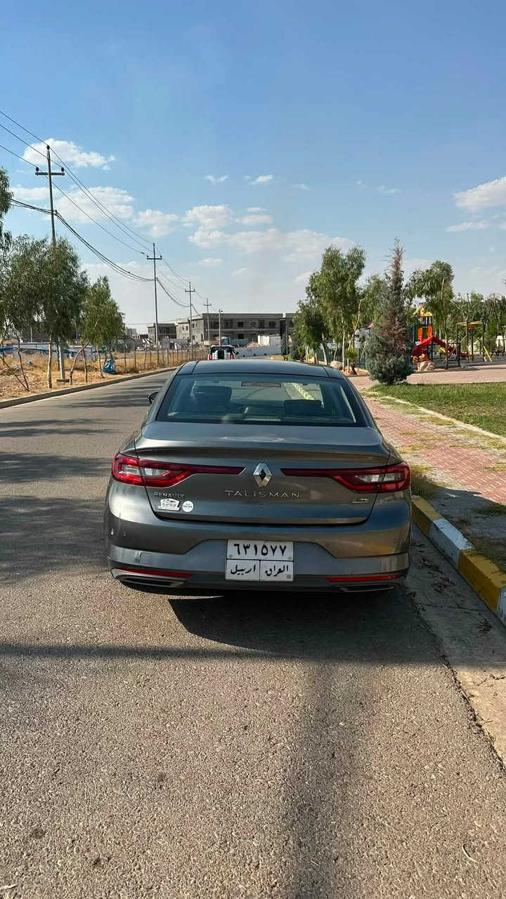 🚗 للبيع رينو تاليسمان 2018 – فل أوبشن
✅ محرك 2.0 تيربو

✅ اللون: رمادي

✅ 63,816 كم

✅ فل أوبشن (مواصفات كاملة)

✅ إطارات جديدة

✅ استخدام نظيف وحالة جيدة
يوجد أثر سابق في البونيت كما موضح بالصور، وتمت معالجته على البارد بدون صبغ، مع بقاء الصبغ الأصلي.
📞 للجادين التواصل على الخاص للمعاينة والاستفسار.


**إذا كنت صاحب هذا الإعلان وتريد حذفه لأي سبب، رجاءا أرسل رسالة إلى الدعم الفني**